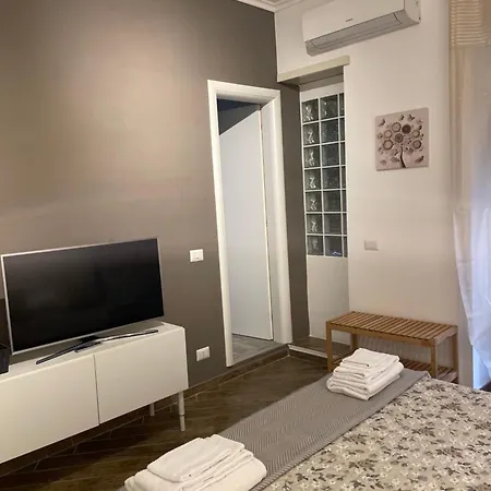 Riza Subway A Tourist Appartement *
