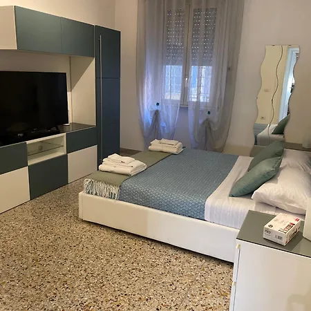 Riza Subway A Tourist Appartement *